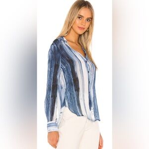 REVOLVE-Bella Dahl flowy button down in deep sea navy